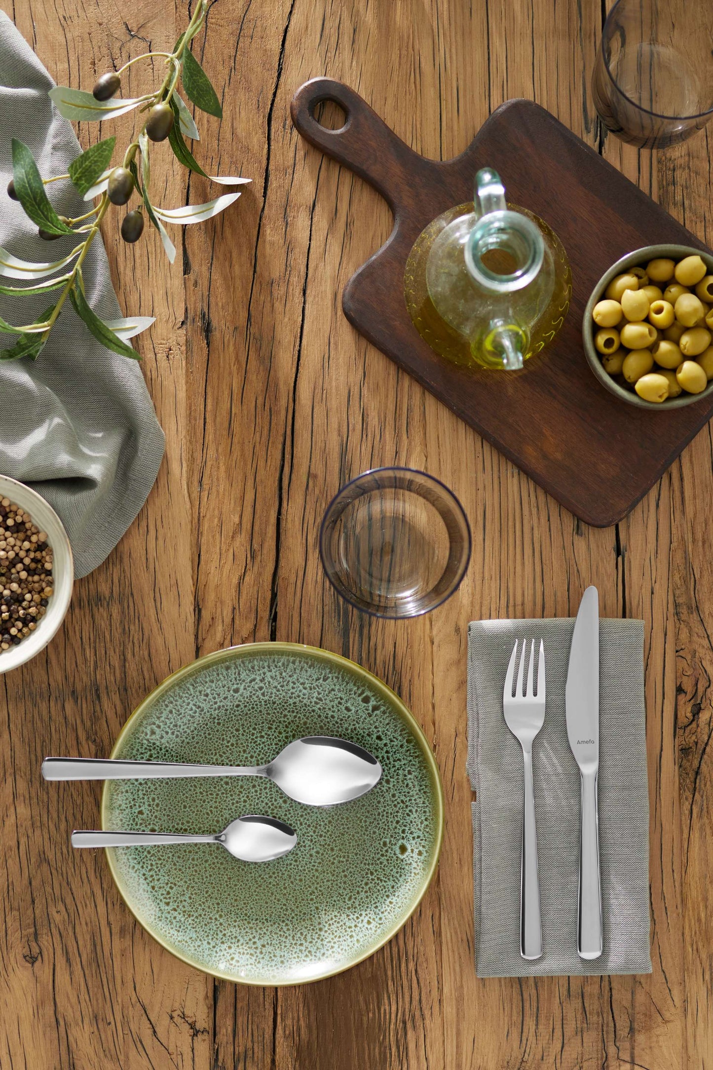 Phoenix Cutlery Set - 24 Pieces - Silver Colored