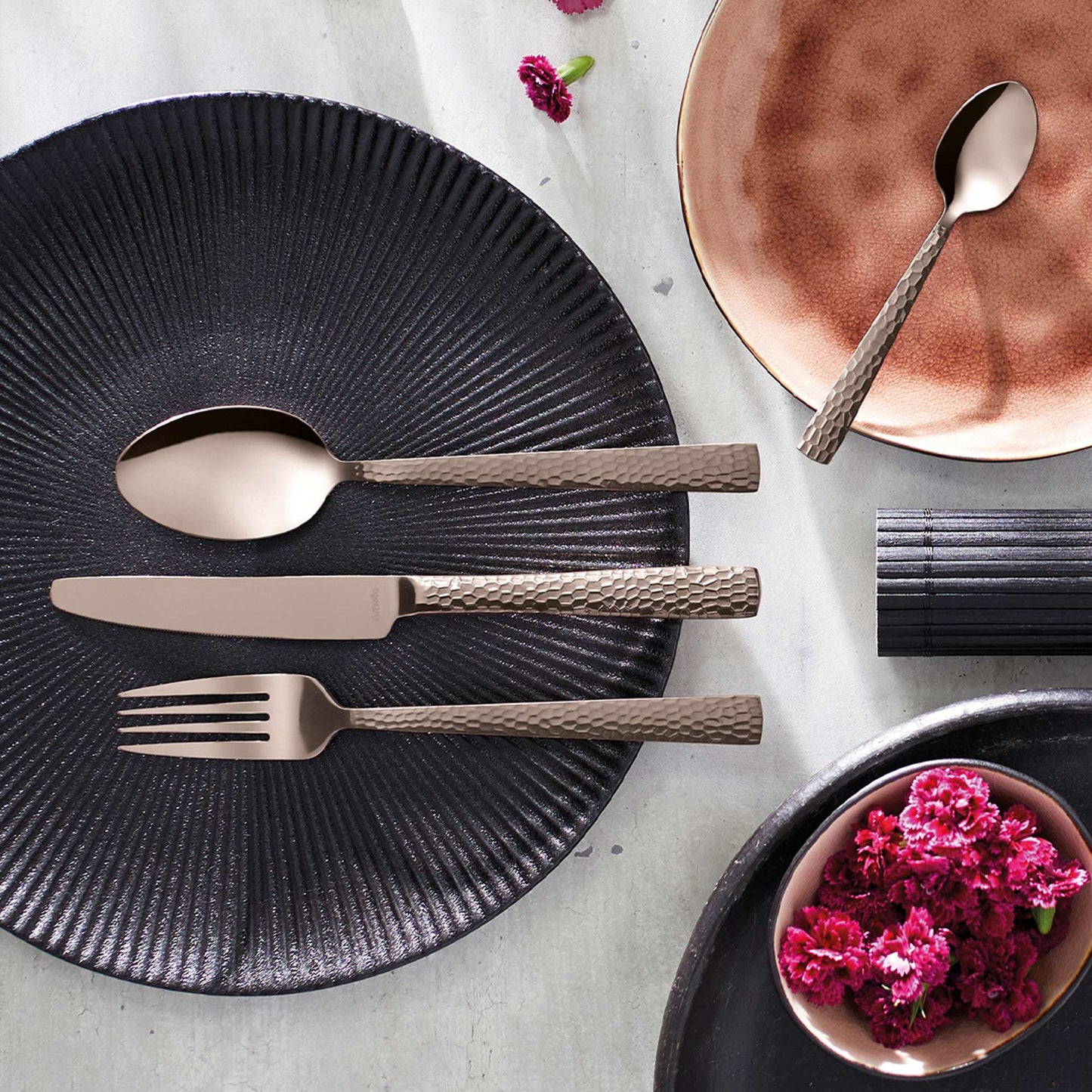 Felicity Cutlery Set - 6 Persons - 24 pieces - Rose Champagne